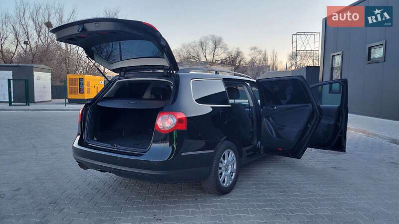 Универсал Volkswagen Passat 2010 в Одессе