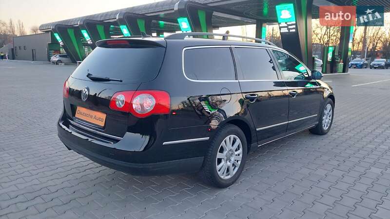 Универсал Volkswagen Passat 2010 в Одессе
