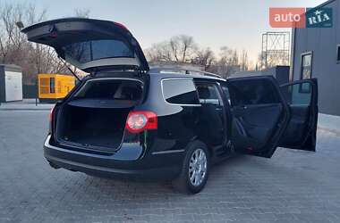 Универсал Volkswagen Passat 2010 в 
