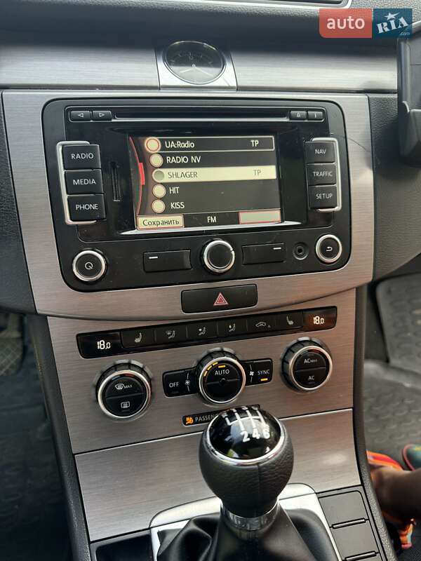 Универсал Volkswagen Passat 2012 в Львове