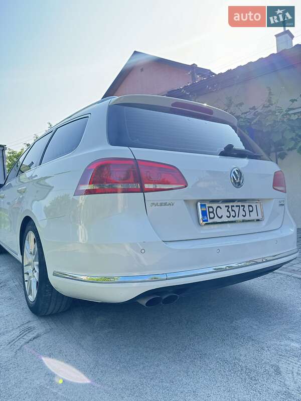 Универсал Volkswagen Passat 2012 в Львове