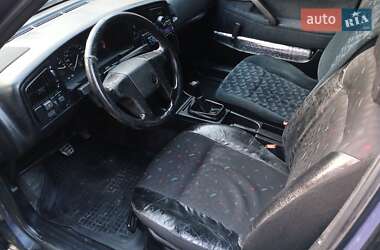 Универсал Volkswagen Passat 1993 в 