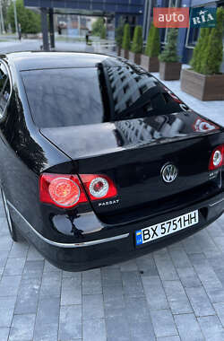 Седан Volkswagen Passat 2006 в Ярмолинцах