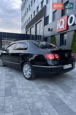 Седан Volkswagen Passat 2006 в Ярмолинцах