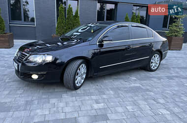 Седан Volkswagen Passat 2006 в Ярмолинцах