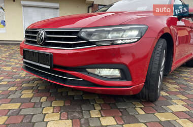 Універсал Volkswagen Passat 2021 в Виноградові