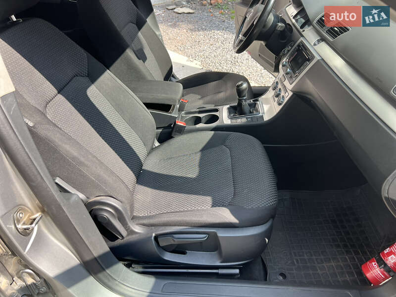 Универсал Volkswagen Passat 2014 в Львове