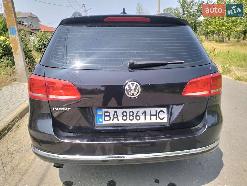 Универсал Volkswagen Passat 2011 в Николаеве