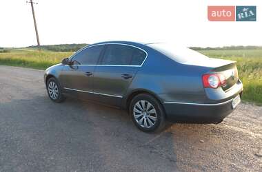 Седан Volkswagen Passat 2010 в 