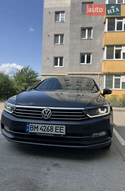 Універсал Volkswagen Passat 2015 в Сумах
