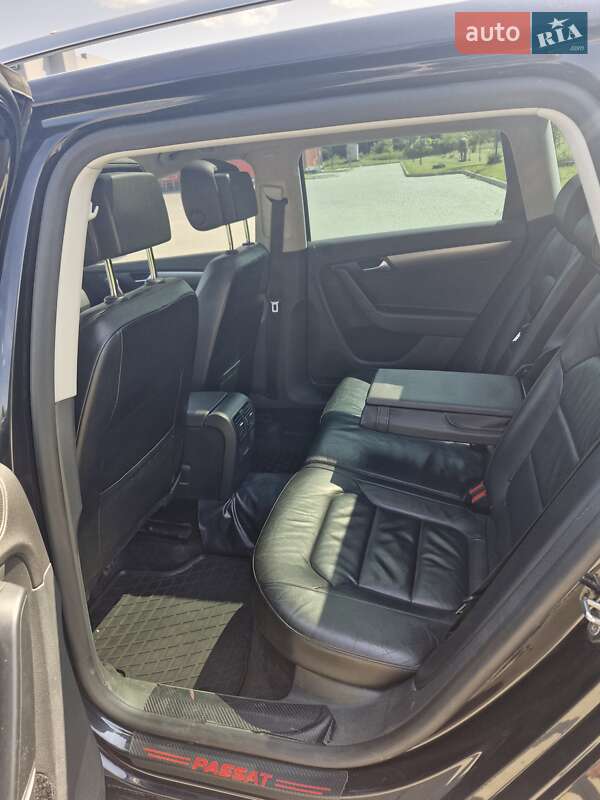 Универсал Volkswagen Passat 2012 в Ровно