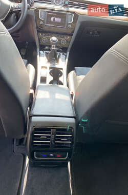 Универсал Volkswagen Passat 2015 в 