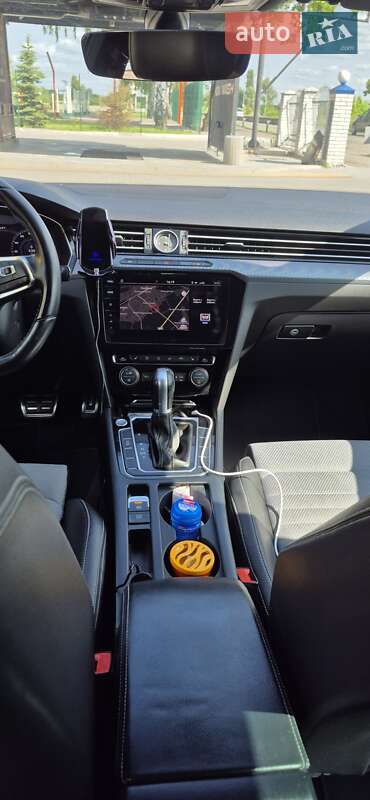 Универсал Volkswagen Passat 2017 в Василькове