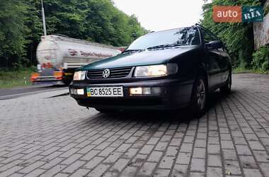 Универсал Volkswagen Passat 1994 в Кременце