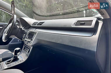 Универсал Volkswagen Passat 2011 в 
