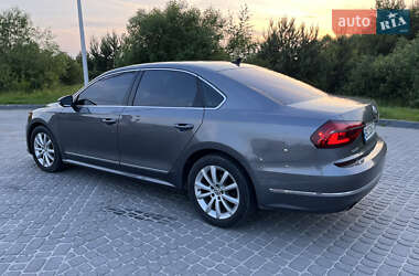 Седан Volkswagen Passat 2015 в 