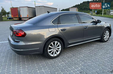 Седан Volkswagen Passat 2015 в 