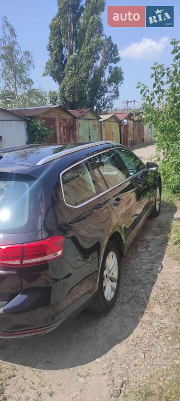Универсал Volkswagen Passat 2018 в Киеве