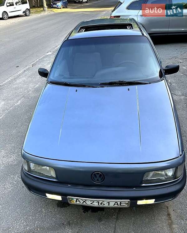 Седан Volkswagen Passat 1989 в Днепре