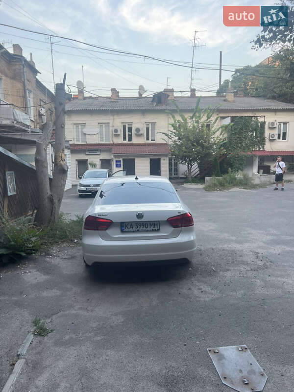 Седан Volkswagen Passat 2013 в Днепре фото 17 Седан Volkswagen Passat 2013 в Днепре