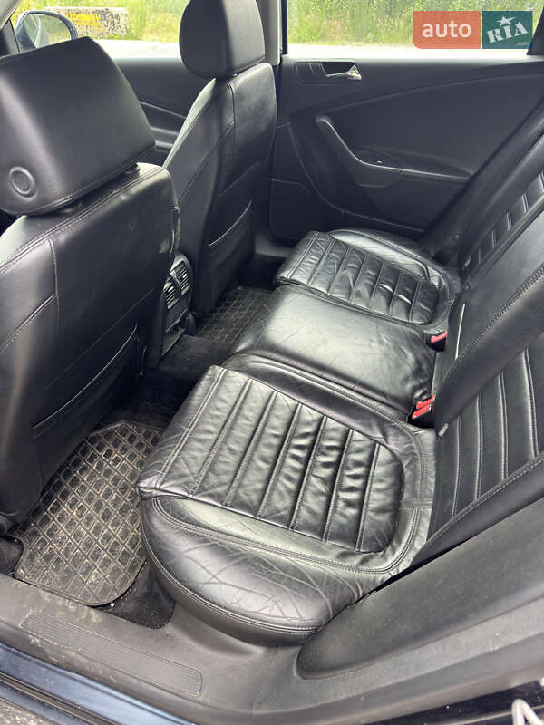 Универсал Volkswagen Passat 2005 в Киеве