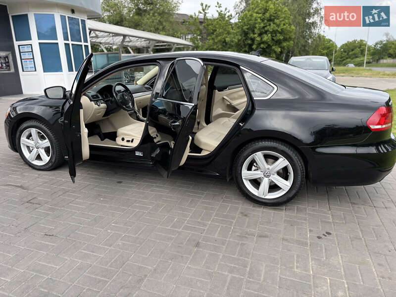 Седан Volkswagen Passat 2015 в Києві