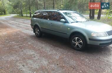 Універсал Volkswagen Passat 1999 в Маневичах
