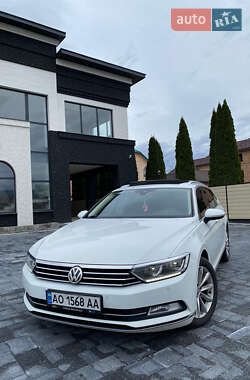Універсал Volkswagen Passat 2017 в Тячеві