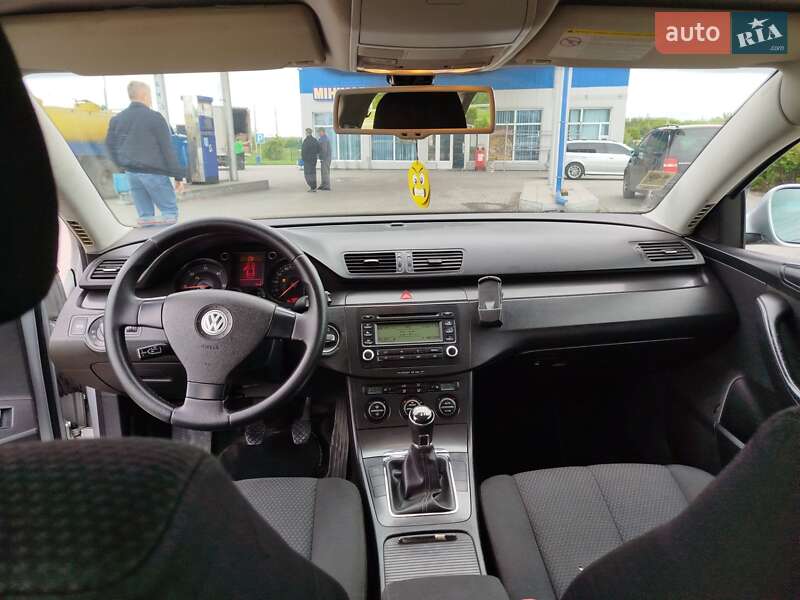 Универсал Volkswagen Passat 2006 в Кременце