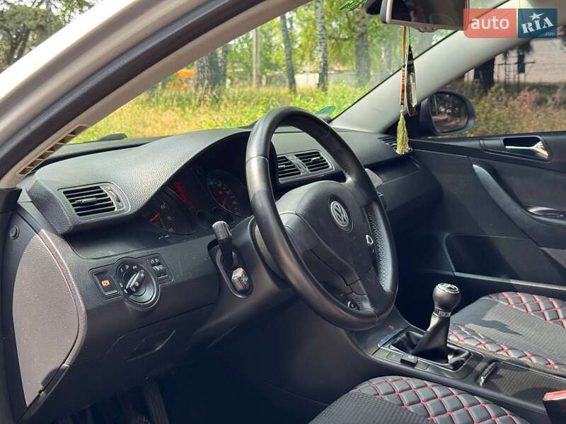 Универсал Volkswagen Passat 2006 в Ахтырке