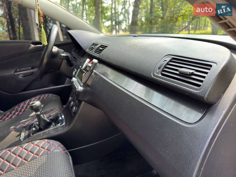 Универсал Volkswagen Passat 2006 в Ахтырке