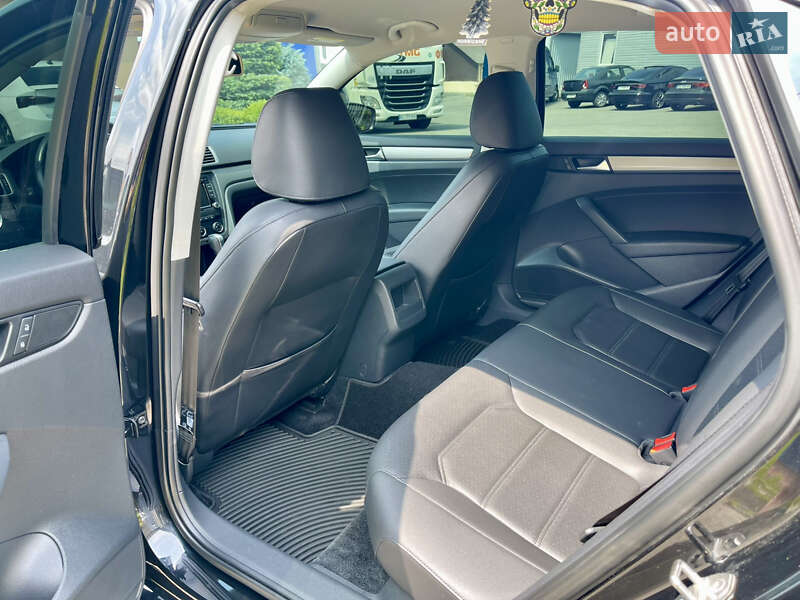 Седан Volkswagen Passat 2015 в Дніпрі
