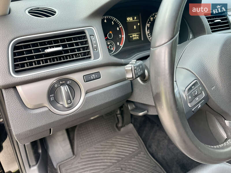 Седан Volkswagen Passat 2015 в Дніпрі
