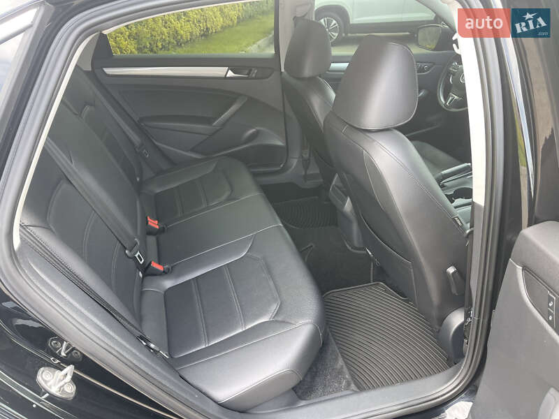 Седан Volkswagen Passat 2015 в Дніпрі