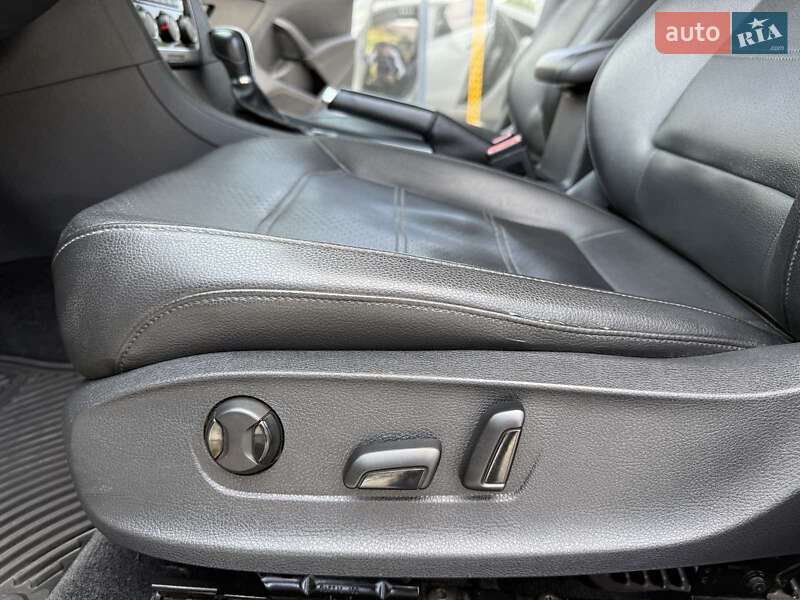 Седан Volkswagen Passat 2013 в Теребовле