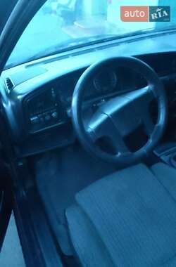 Седан Volkswagen Passat 1991 в 