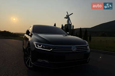 Седан Volkswagen Passat 2017 в 