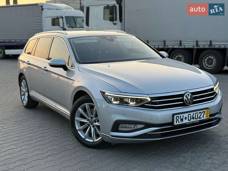 Volkswagen Passat 2021