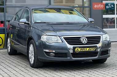 Седан Volkswagen Passat 2010 в Івано-Франківську