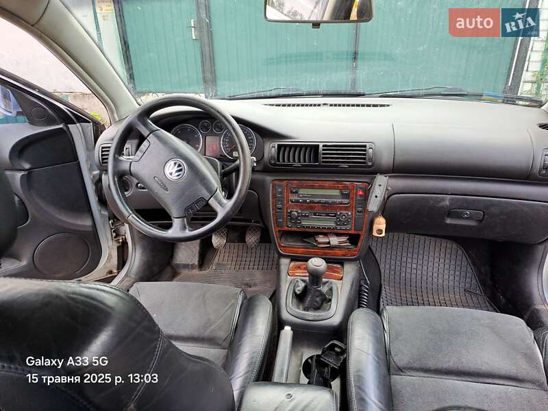 Седан Volkswagen Passat 2001 в Миронівці