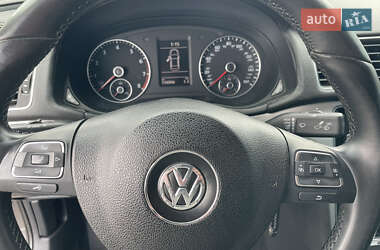 Седан Volkswagen Passat 2012 в 