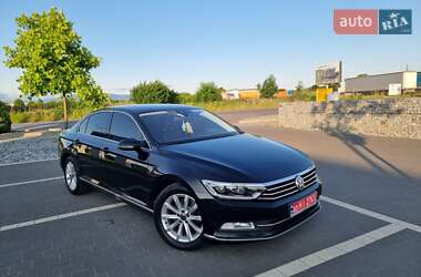 Седан Volkswagen Passat 2017 в Мукачево