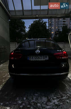 Седан Volkswagen Passat 2013 в Хмельницком