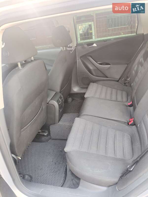 Универсал Volkswagen Passat 2009 в Ивано-Франковске фото 11 Универсал Volkswagen Passat 2009 в Ивано-Франковске