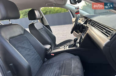 Седан Volkswagen Passat 2019 в 