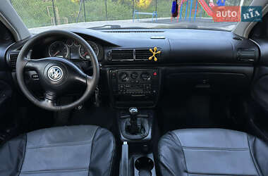 Седан Volkswagen Passat 2001 в 