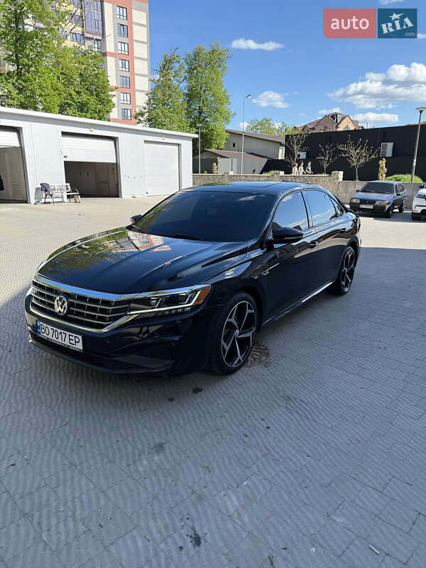 Седан Volkswagen Passat 2020 в Тернополі