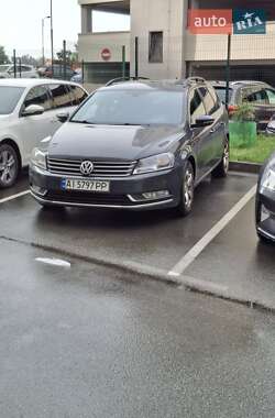 Універсал Volkswagen Passat 2012 в Броварах