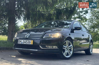 Седан Volkswagen Passat 2013 в Дубно