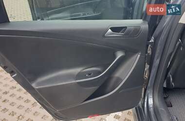 Универсал Volkswagen Passat 2010 в 